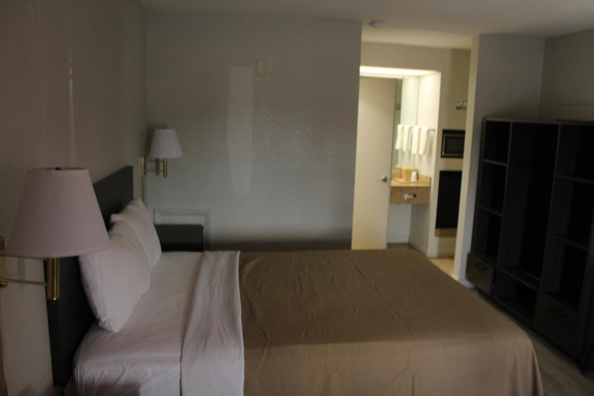 Vip Inn And Suites ハンツビル エクステリア 写真