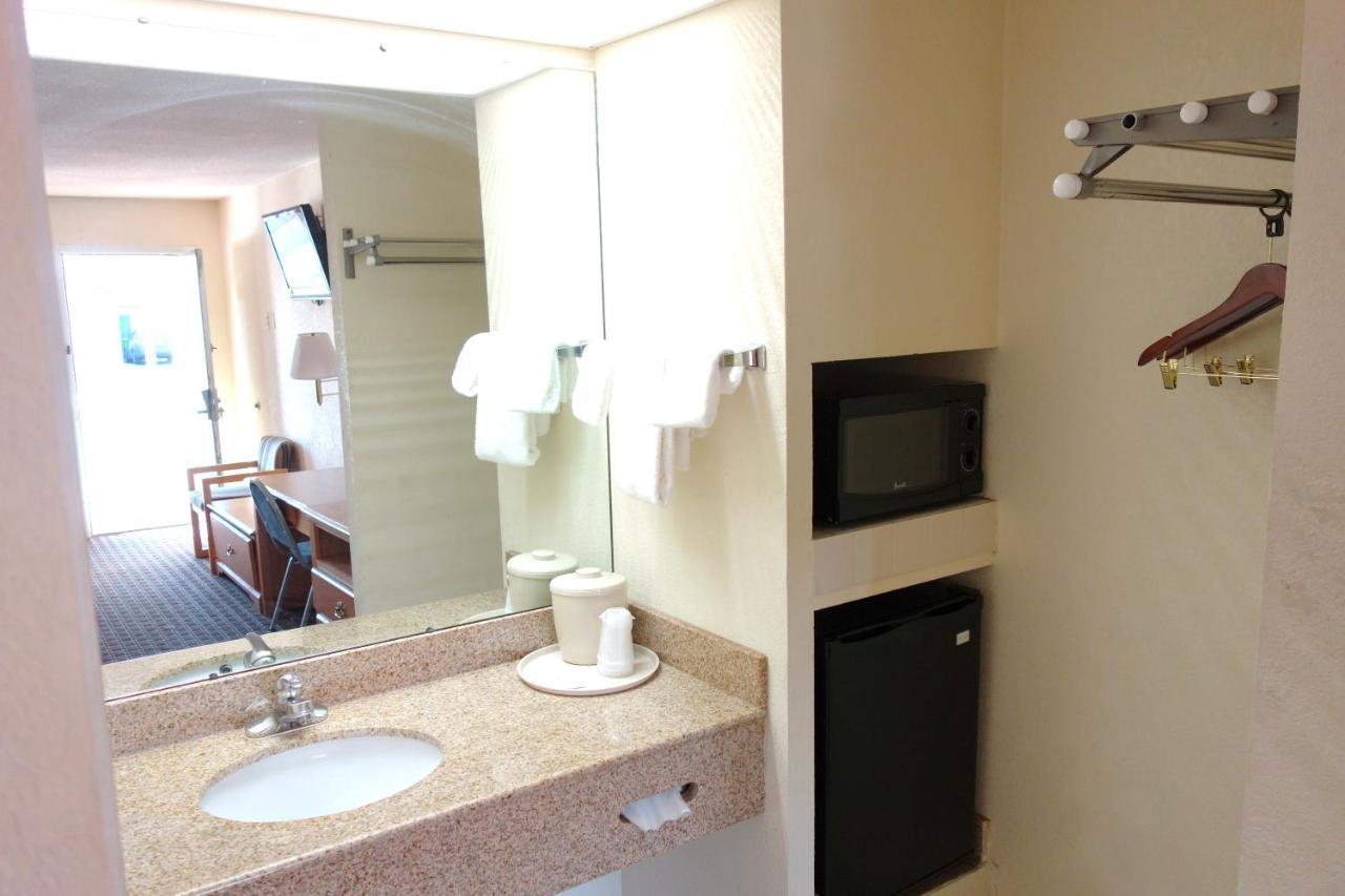 Vip Inn And Suites ハンツビル エクステリア 写真