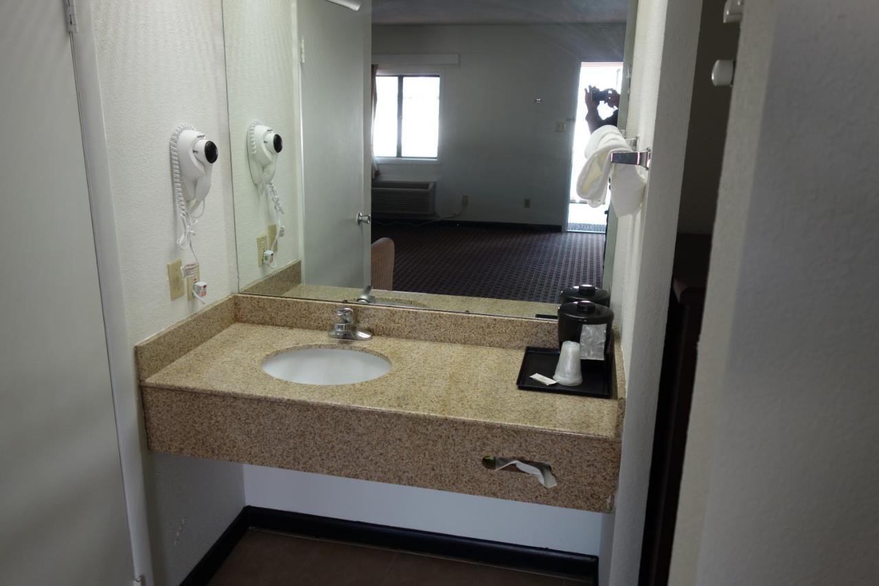 Vip Inn And Suites ハンツビル エクステリア 写真