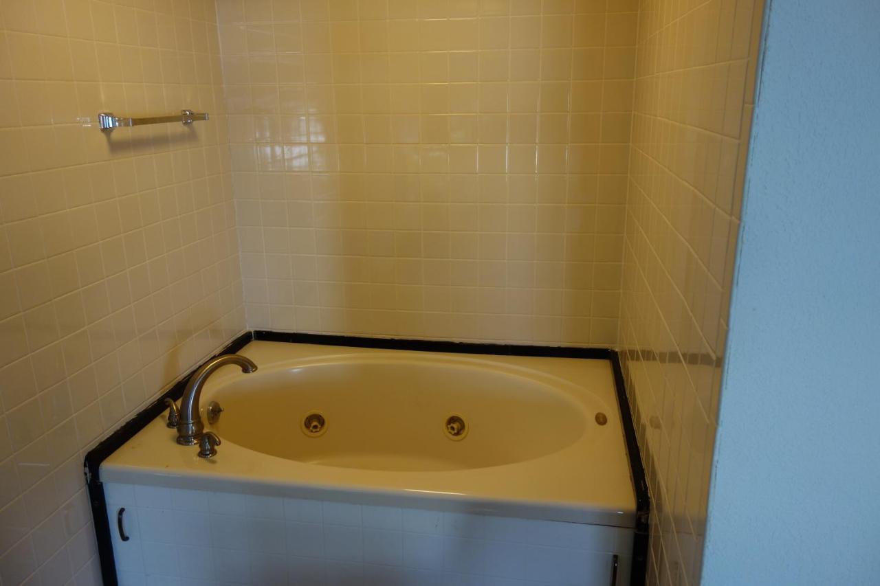 Vip Inn And Suites ハンツビル エクステリア 写真